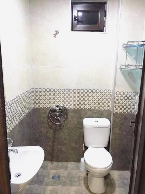 Tiktok House Hotel Koboeleti Buitenkant foto